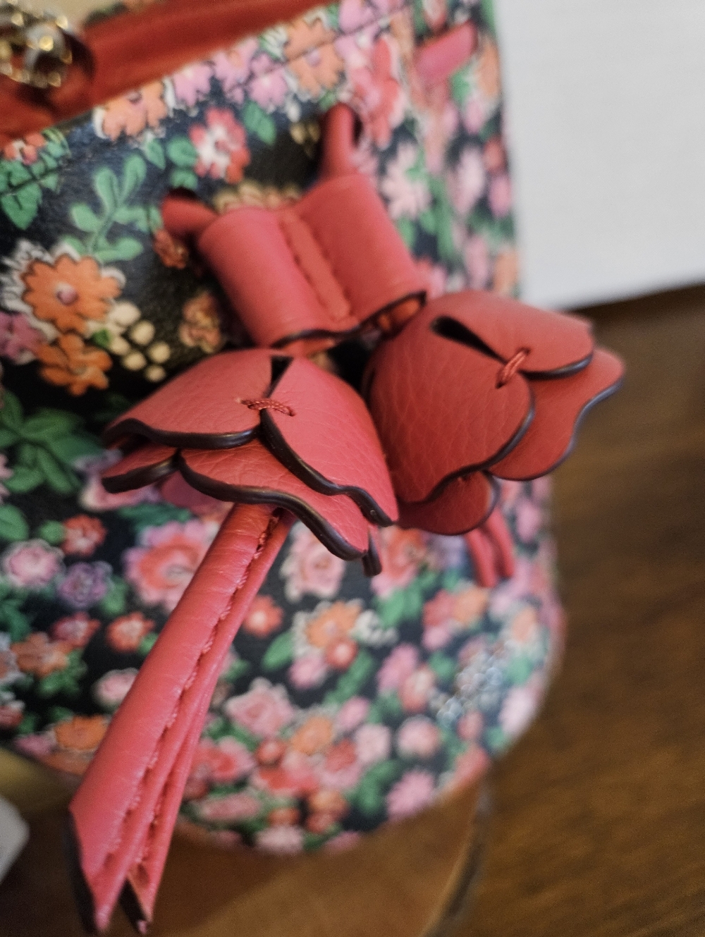Coach Petal Wristlet /Bucket Bag Posey Cluster Floral Print F57604 - Picture 12 of 12